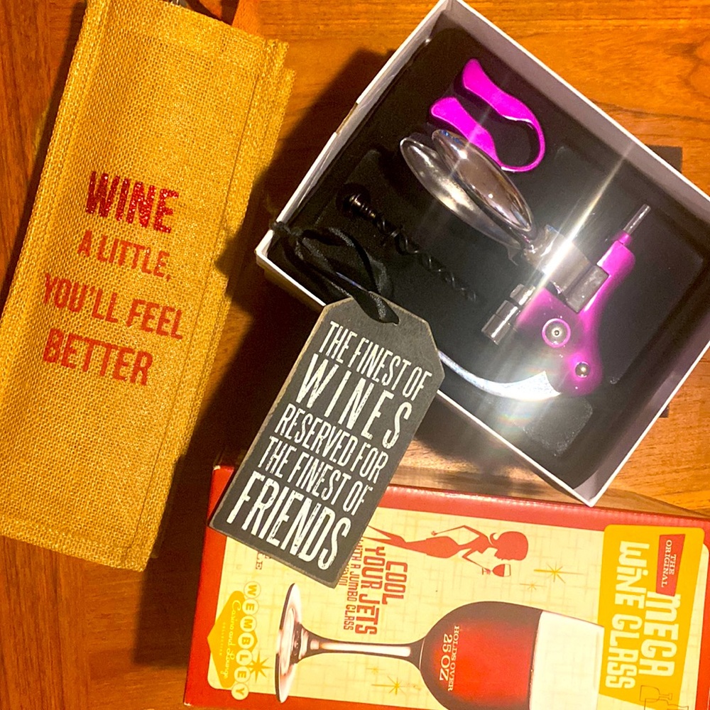 Classic Lever Corkscrew Wine Gift Set